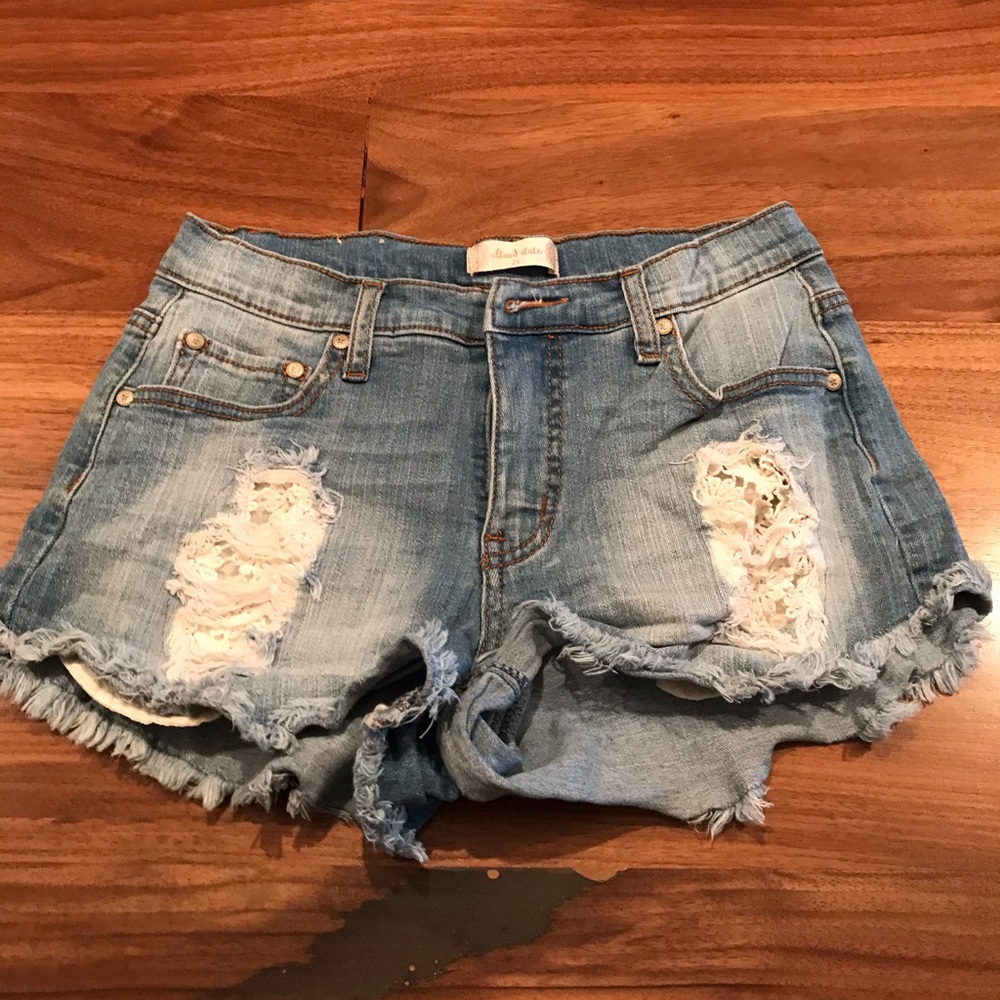 Lacey cut offs